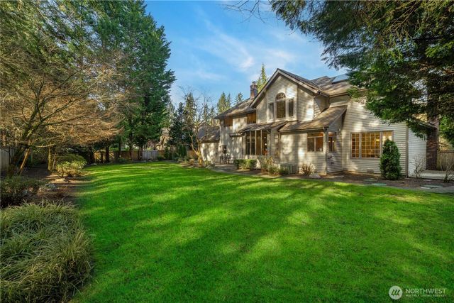 3611 262nd Avenue SE, Sammamish, WA 98075
