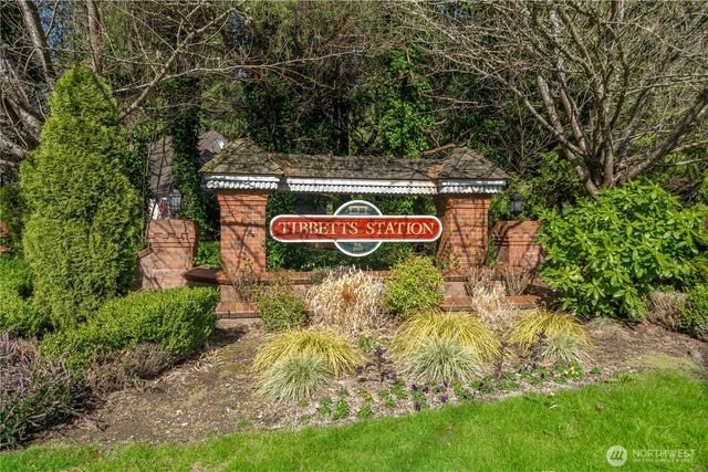 3611 262nd Avenue SE, Sammamish, WA 98075