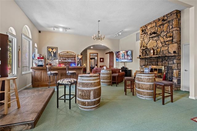 3185 E Van Buren, Eureka Springs, AR 72632