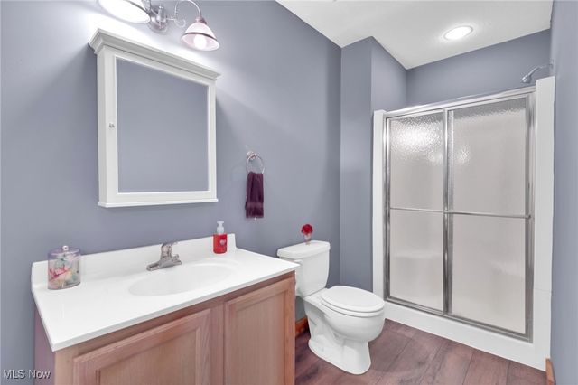 2300 Hampton Ledges Drive, Cuyahoga Falls, OH 44223