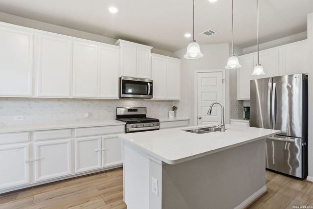 11623 Folsom Pass, San Antonio, TX 78245