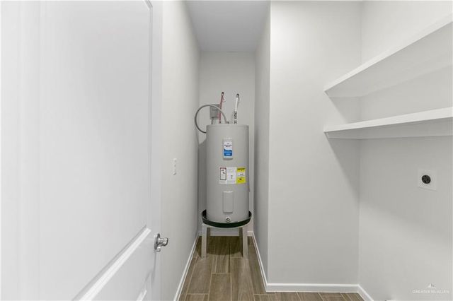 3111 La Cienega, Edinburg, TX 78542