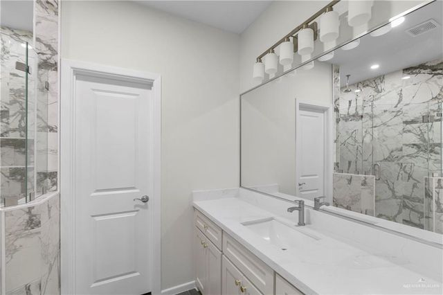 3111 La Cienega, Edinburg, TX 78542