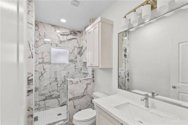 3111 La Cienega, Edinburg, TX 78542