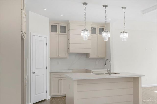 3111 La Cienega, Edinburg, TX 78542