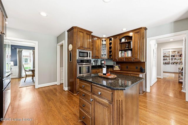 4619 Wolfcreek Pkwy, Louisville, KY 40241