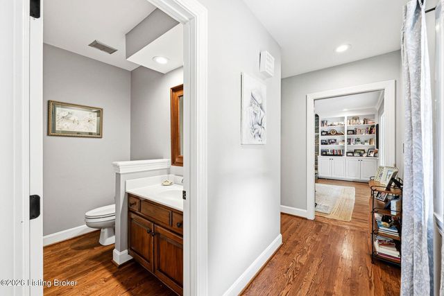 4619 Wolfcreek Pkwy, Louisville, KY 40241