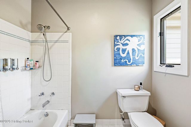 4619 Wolfcreek Pkwy, Louisville, KY 40241