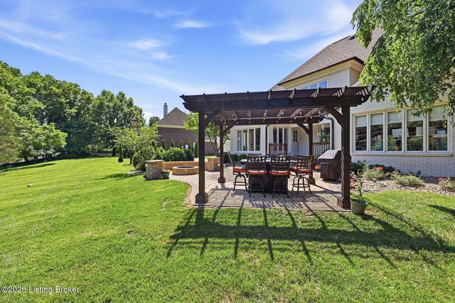 4619 Wolfcreek Pkwy, Louisville, KY 40241