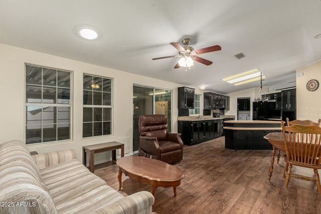 215 N POWER Road 21, Mesa, AZ 85205