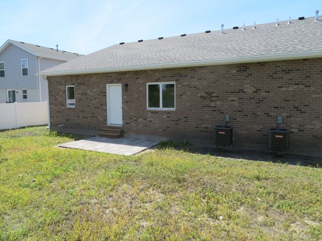 1938 Mountain Road, Morris, IL 60450