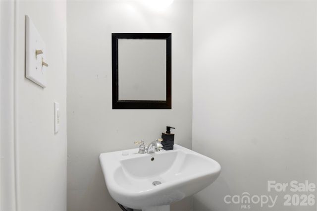 12219 Landing Green Drive 57, Charlotte, NC 28277