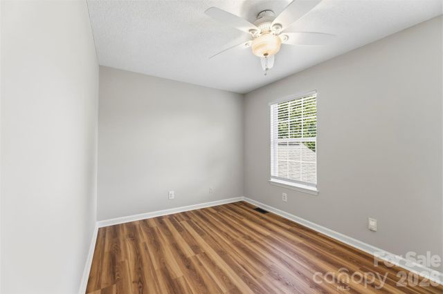 12219 Landing Green Drive 57, Charlotte, NC 28277