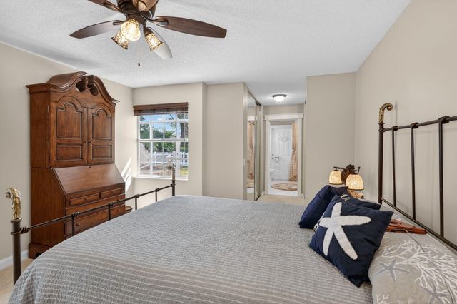 259 Brier Circle, Jupiter, FL 33458