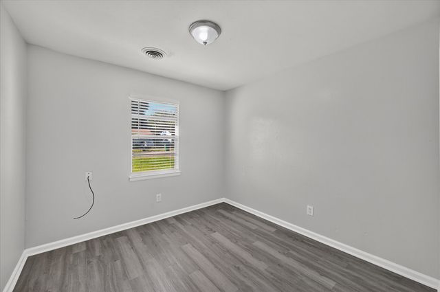 3921 Dana Drive, Haltom City, TX 76117
