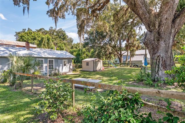 5610 AVENUE G, Mc Intosh, FL 32664