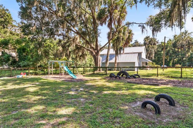 5610 AVENUE G, Mc Intosh, FL 32664