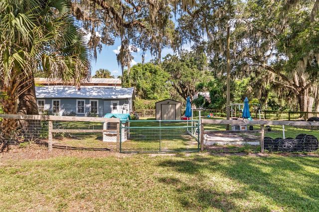 5610 AVENUE G, Mc Intosh, FL 32664