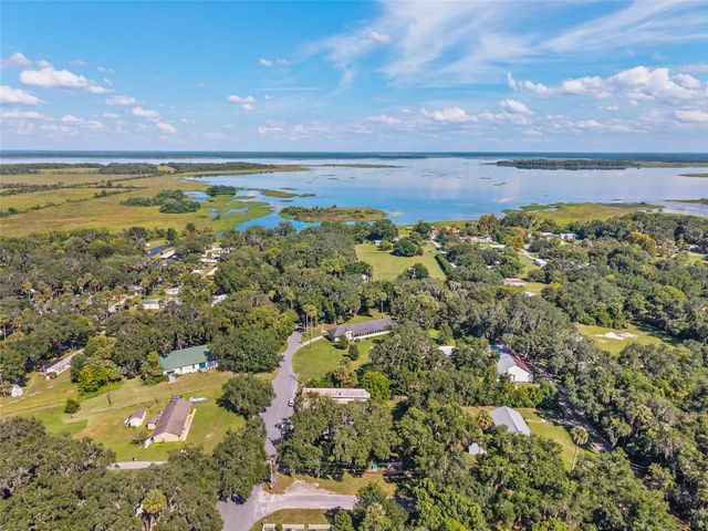 5610 AVENUE G, Mc Intosh, FL 32664