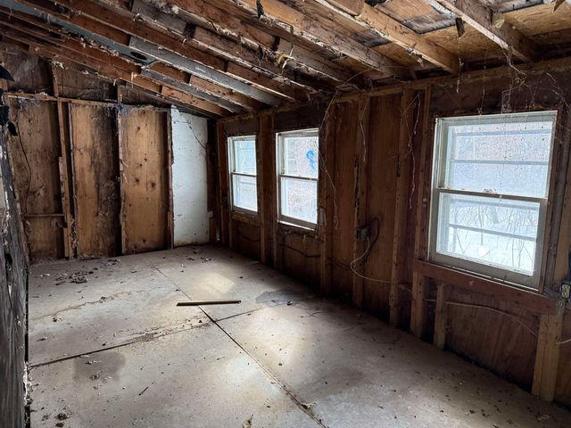 31 Amsden Hollow Road, Weathersfield, VT 05151