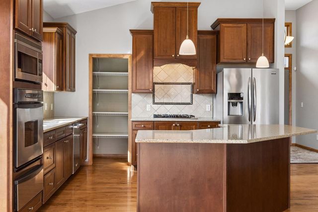 17829 Ketchikan Trail, Lakeville, MN 55044