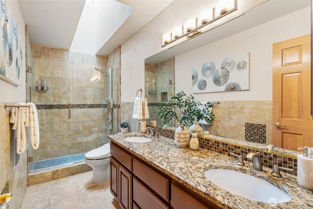 475 SW 345th St, Federal Way, WA 98023