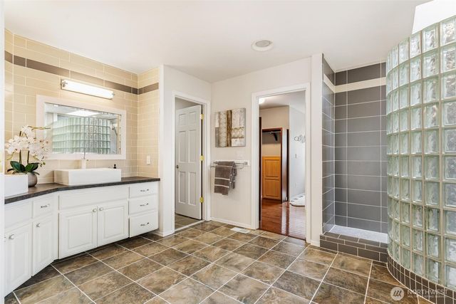 475 SW 345th St, Federal Way, WA 98023