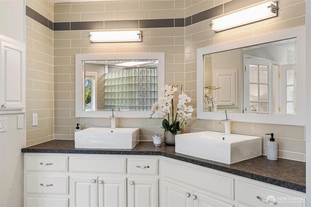 475 SW 345th St, Federal Way, WA 98023