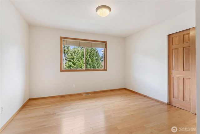475 SW 345th St, Federal Way, WA 98023