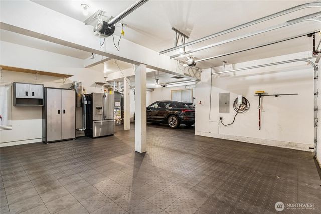 475 SW 345th St, Federal Way, WA 98023