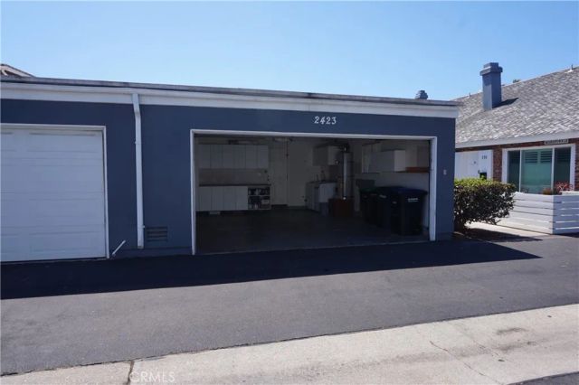 2423 Minuteman, Costa Mesa, CA 92626