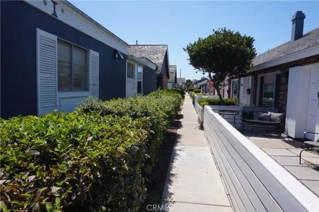 2423 Minuteman, Costa Mesa, CA 92626