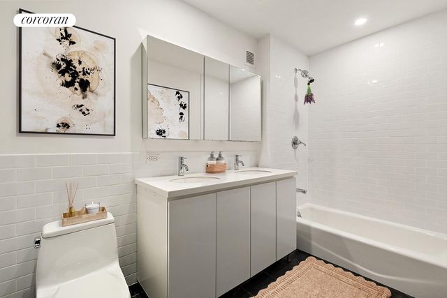 90 William St Apt 3H, New York City, NY 10038