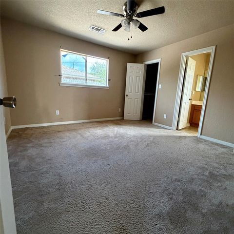 3402 23rd St N, Texas City, TX 77590