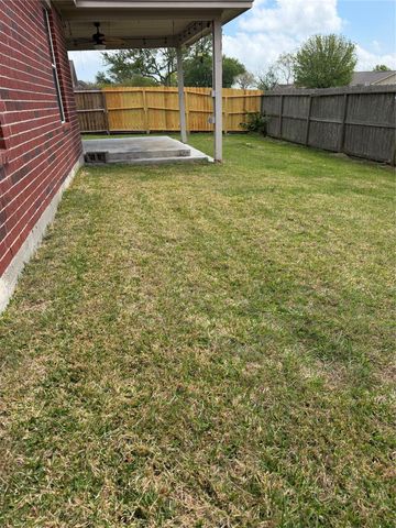 3402 23rd St N, Texas City, TX 77590