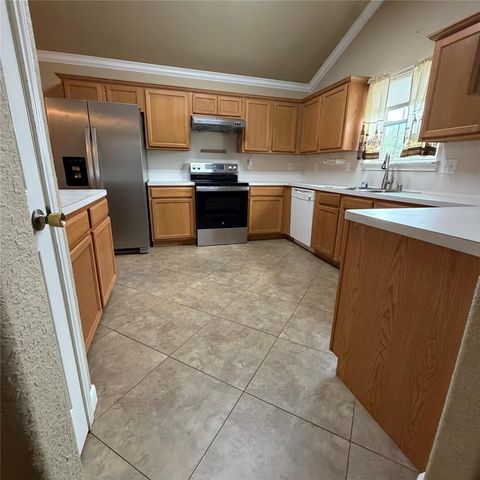 3402 23rd St N, Texas City, TX 77590