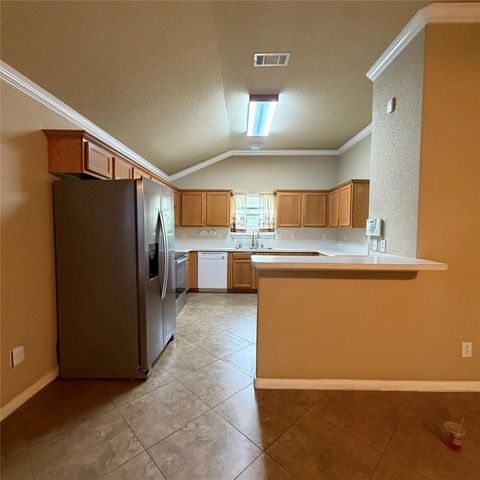 3402 23rd St N, Texas City, TX 77590