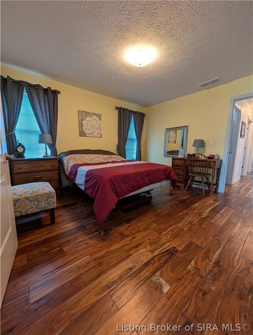8281 Crimson Creek Court, Georgetown, IN 47122