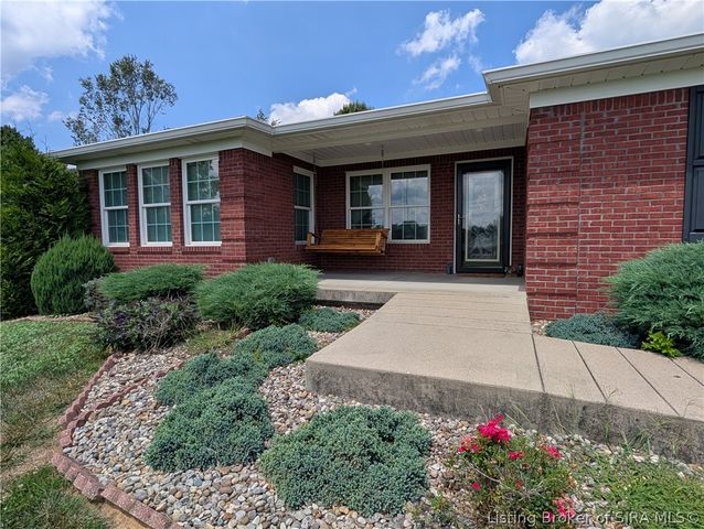 8281 Crimson Creek Court, Georgetown, IN 47122
