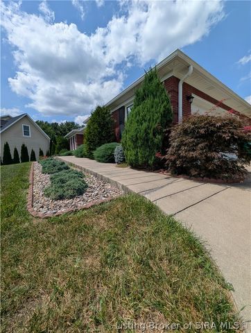 8281 Crimson Creek Court, Georgetown, IN 47122
