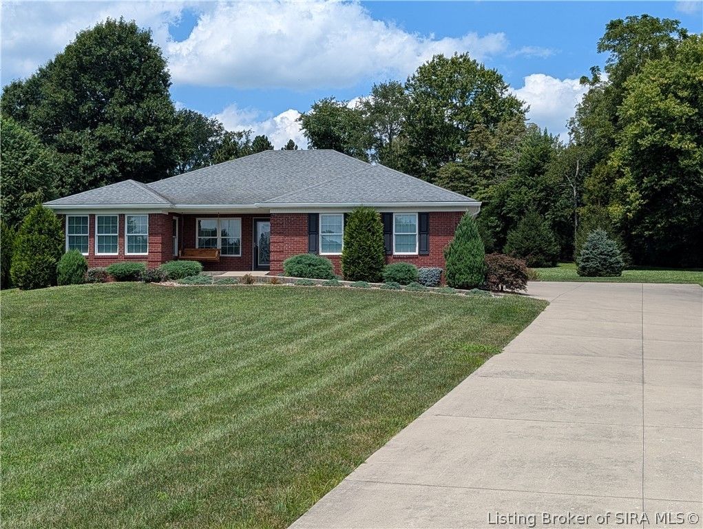 8281 Crimson Creek Court, Georgetown, IN 47122