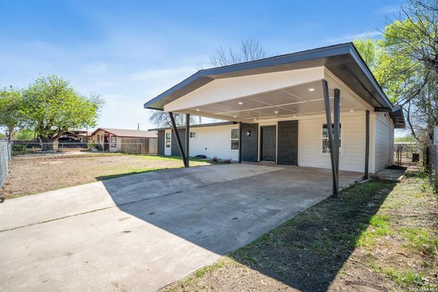 130 Kontiki, San Antonio, TX 78242