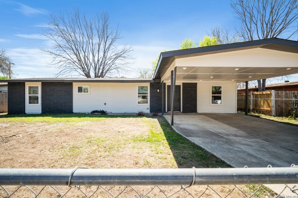 130 Kontiki, San Antonio, TX 78242