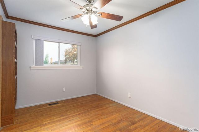 8318 Christine Street, Warren, MI 48093