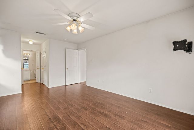 1120 Forest Creek Street, Benbrook, TX 76126