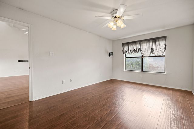 1120 Forest Creek Street, Benbrook, TX 76126