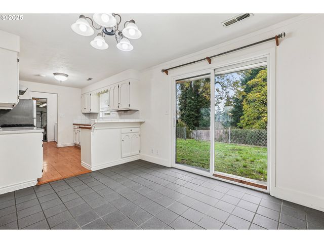 1503 GRAND Blvd, Vancouver, WA 98661