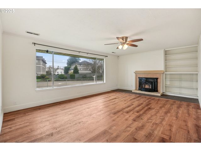 1503 GRAND Blvd, Vancouver, WA 98661