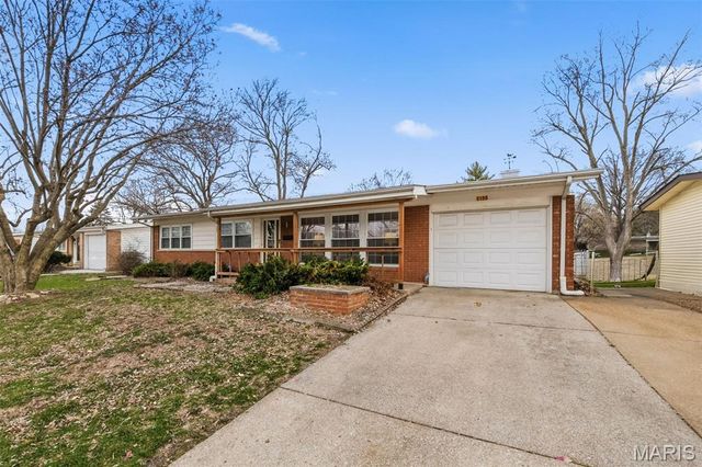 3155 Parker Road, St Louis, MO 63033