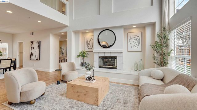 5197 Rose Way, Union City, CA 94587